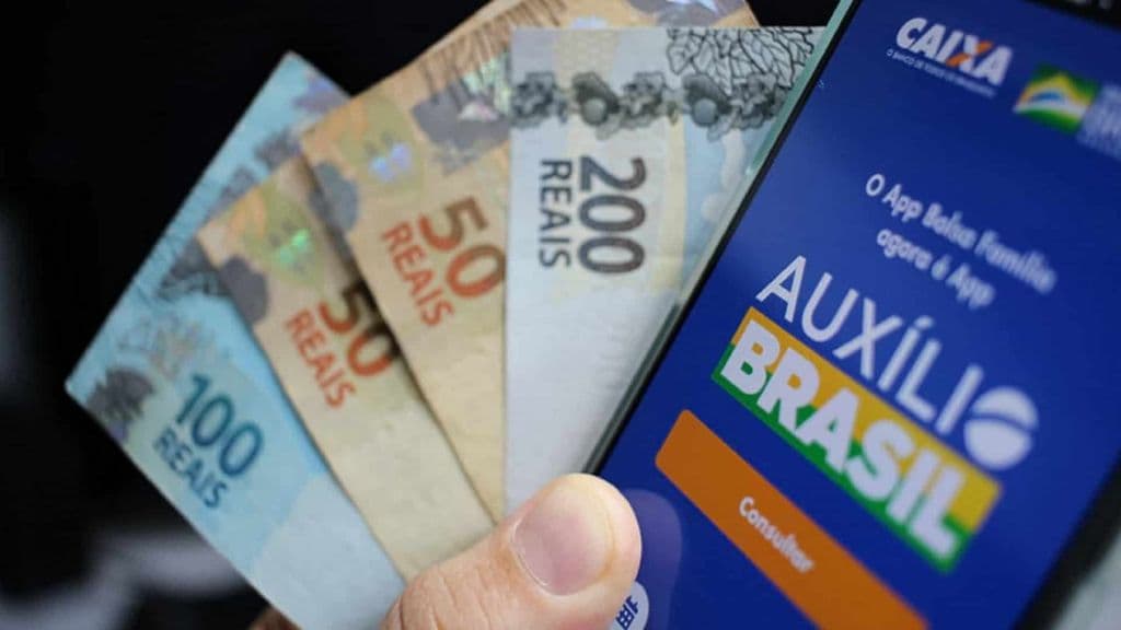 Fortaleza dos Valos é o município da região com maior número de beneficiários do Auxílio Brasil