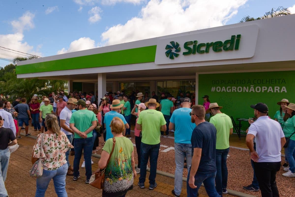 Sicredi reforça compromisso com o agronegócio na Expodireto