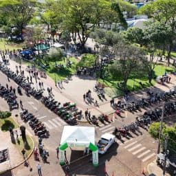 2º Motofest lota Praça General Osório e reúne motociclistas de diferentes cidades